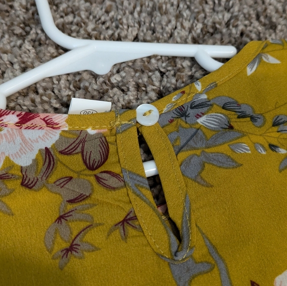 Kids Yellow Floral Pleated Dress - Picture 7 of 8